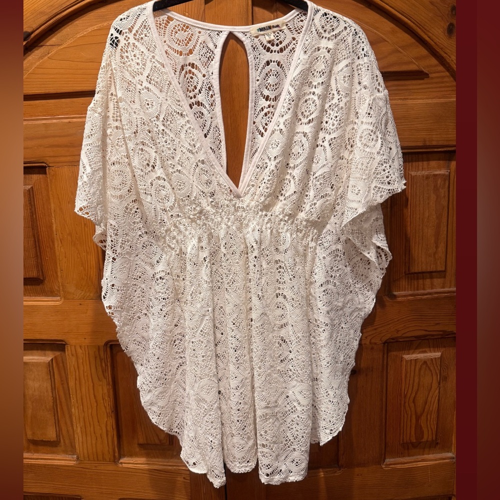 White Stretch Lace Cover-Up. XS
